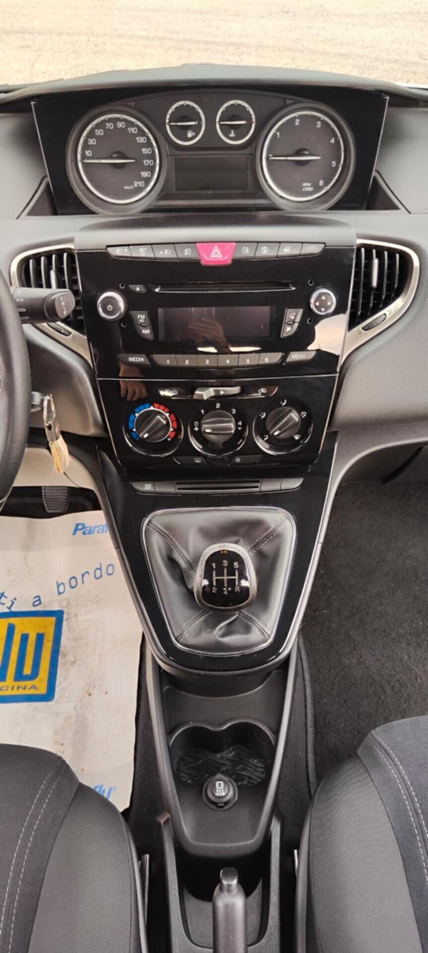 Lancia Ypsilon 1.3 MJT 16V 95 CV 5 porte S&S Platinum