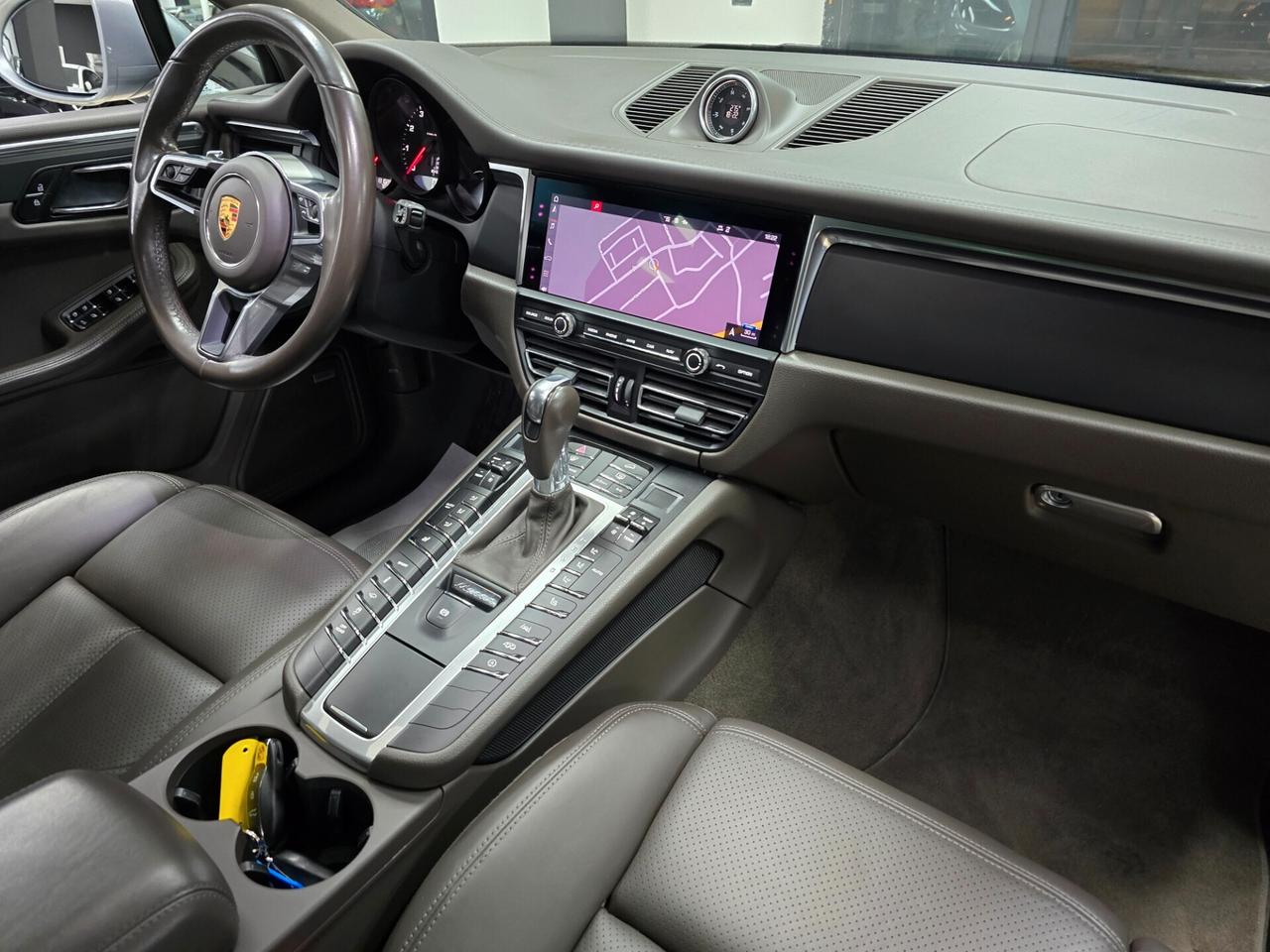 Porsche Macan 2.0 245 cv (Tetto panorama)