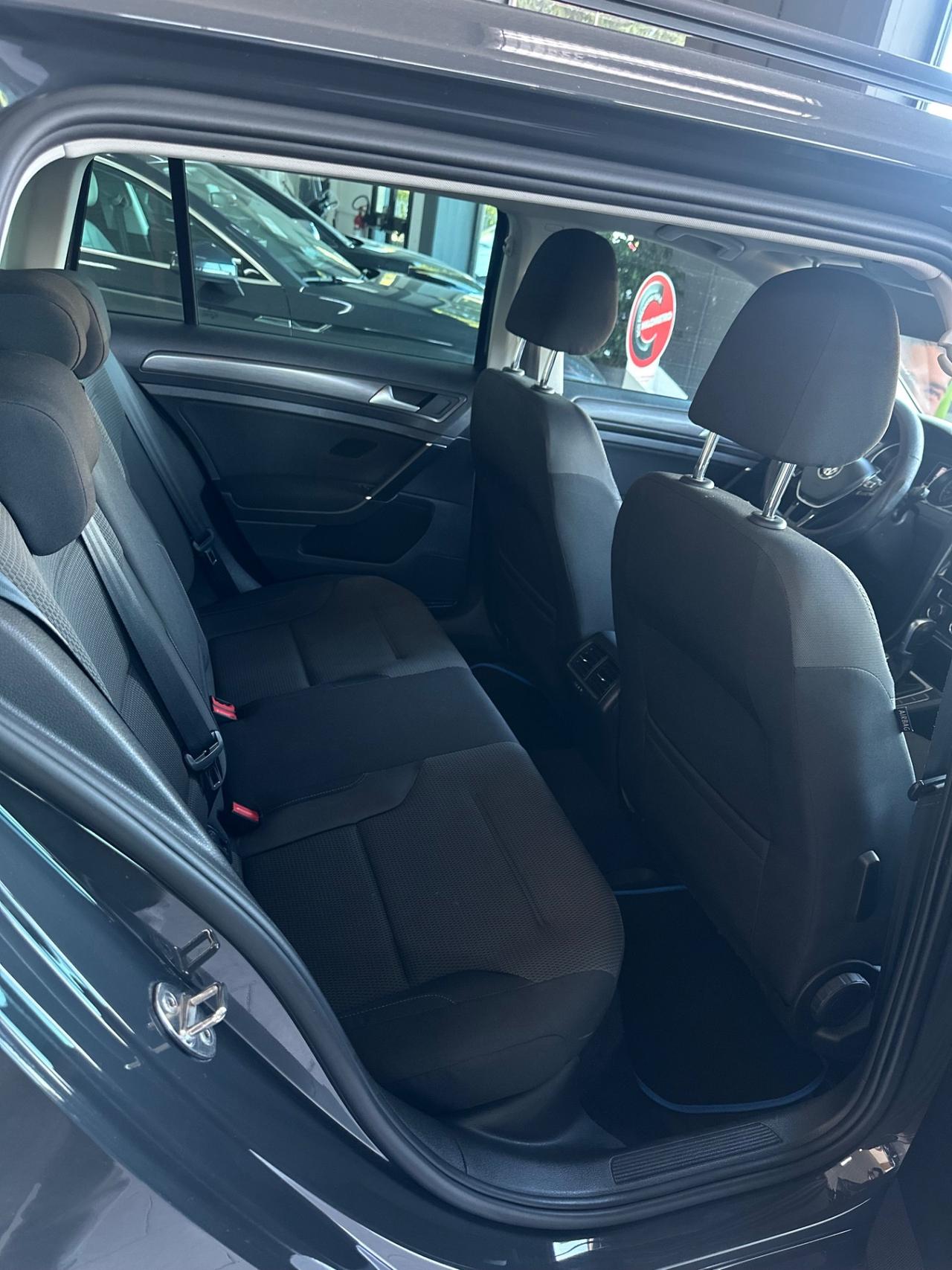Volkswagen Golf Variant 1.6 TDI 115 CV DSG Business BlueMotion Tech.