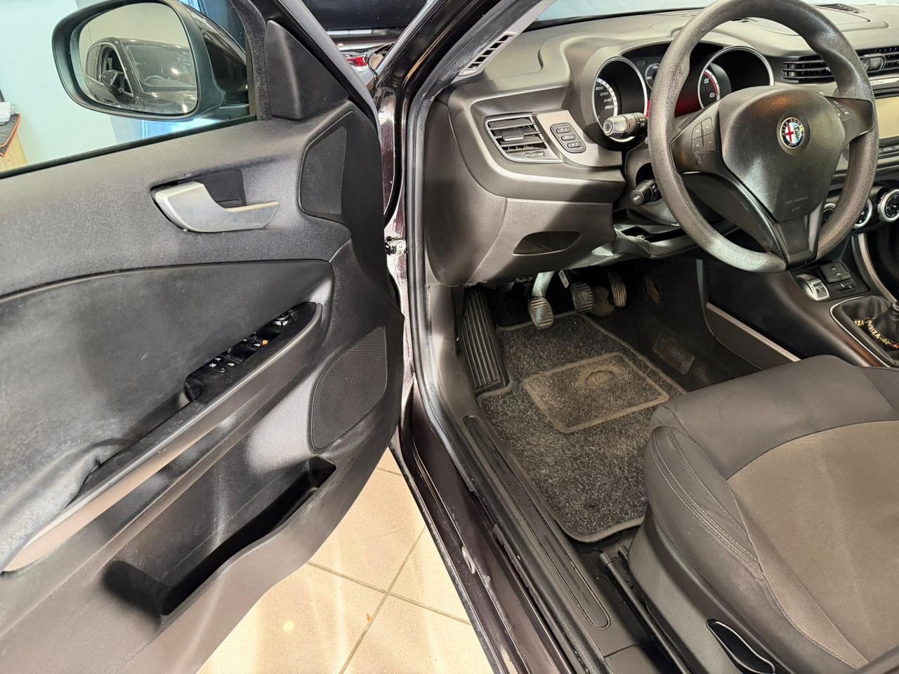 Alfa Romeo Giulietta 1.6 JTDm-2 105 CV Exclusive