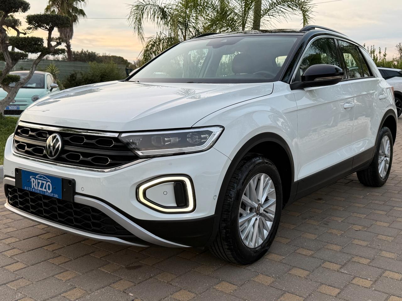 VOLKSWAGEN T-ROC 2.0 TDI SCR 150 CV IQ DRIVE LIFE DSG FULL LED COCKPIT NAVI