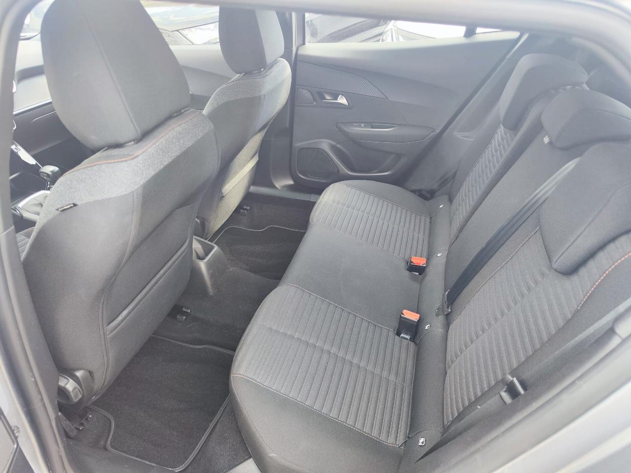 Peugeot 2008 PureTech 100 S&S Active Pack