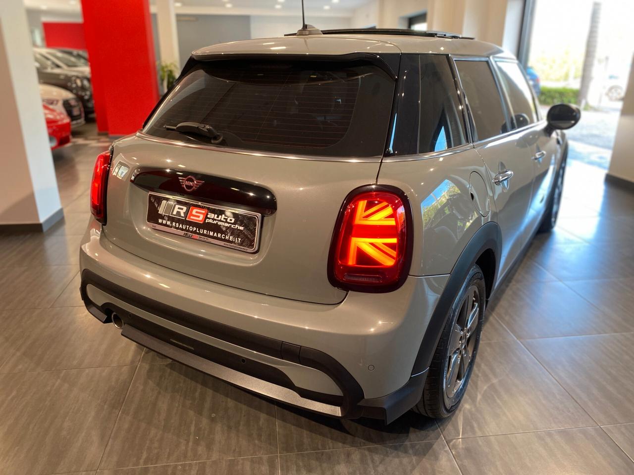 Mini 1.5 Cooper Essential 5 porte TETTO