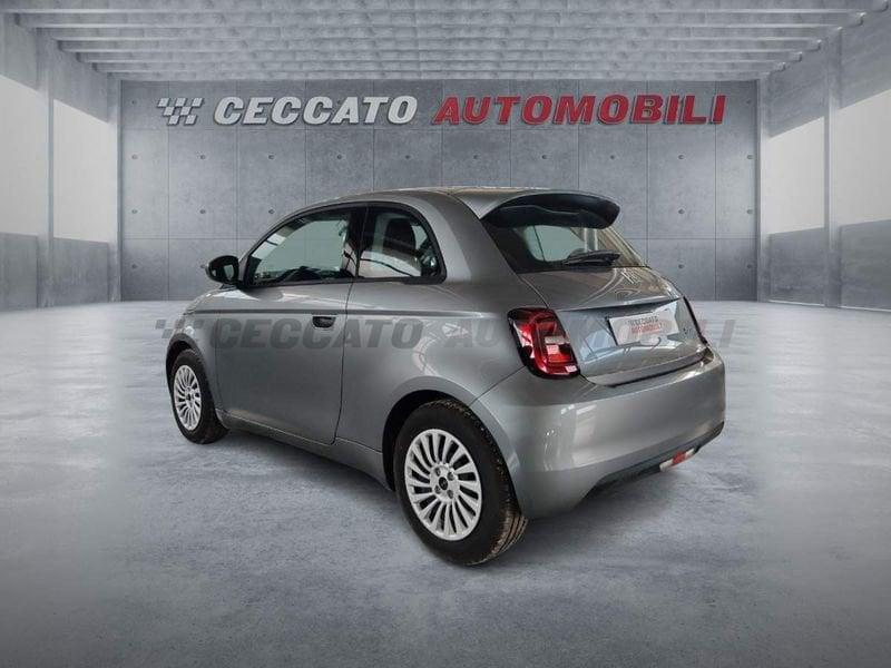 FIAT 500 Nuova 500 Hatchback My23 La Nuova 500 - 320 Berlina