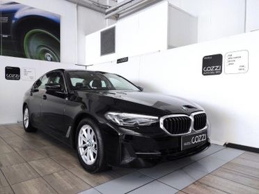 BMW Serie 5(G30/31/F90) - 520d 48V Business