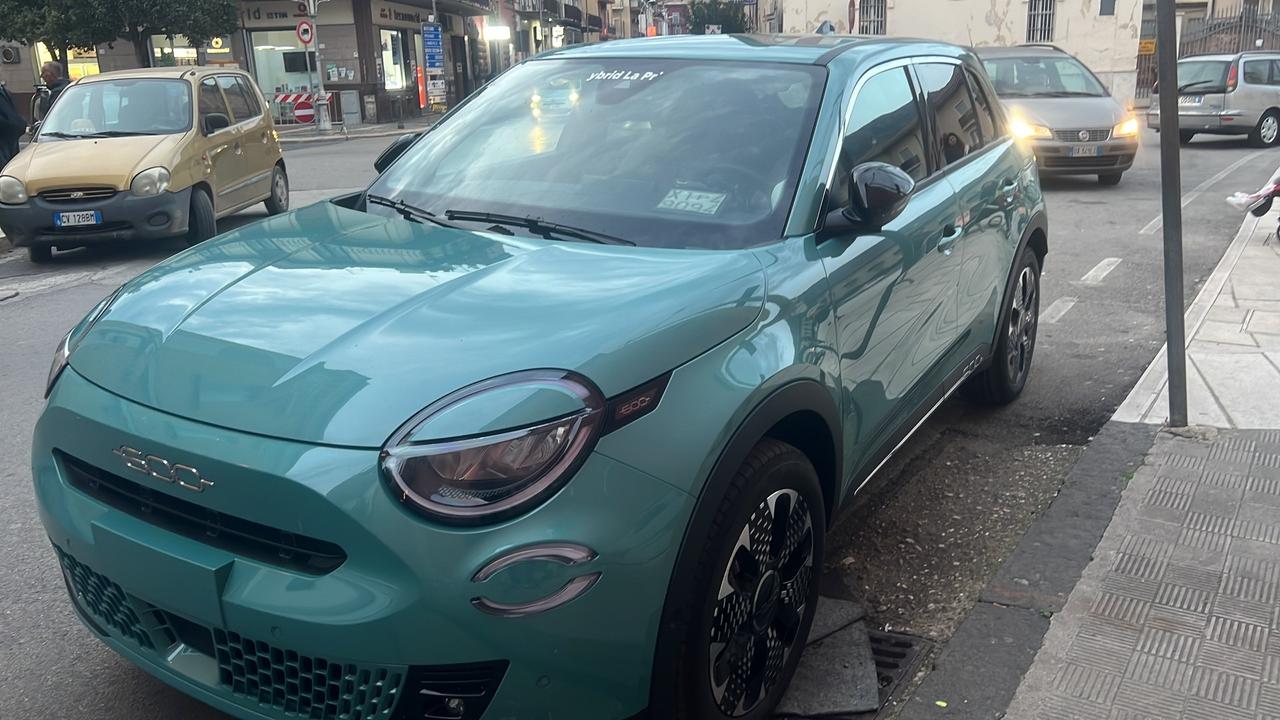 Fiat 600 Hybrid 100 cv CV DCT MHEV La Prima kmo