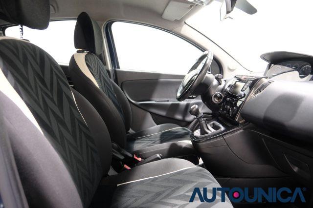 LANCIA Ypsilon 1.2 69 CV 5 PORTE GOLD NEOPATENTATI