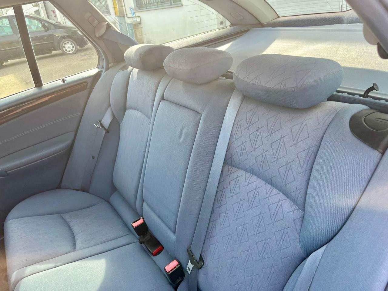 Mercedes-benz C270cdi sw 170cv 2004 208.000km