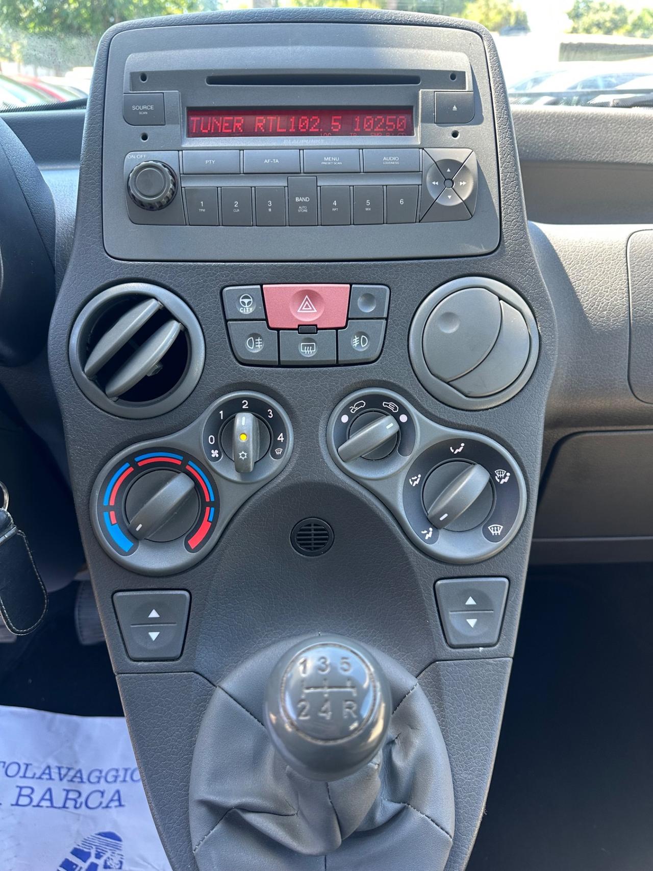 Fiat Panda 1.2 Emotion gpl pochissimi km