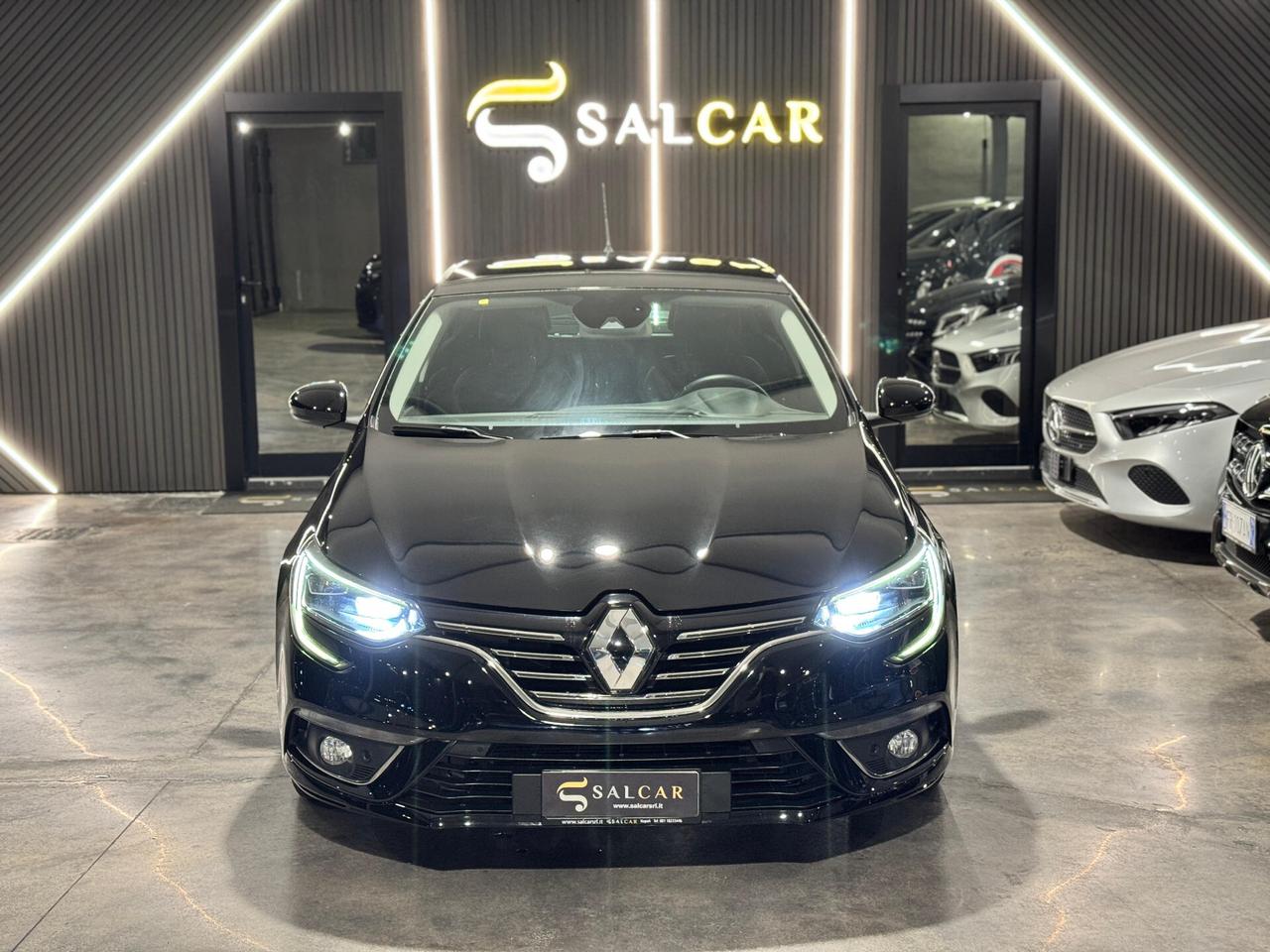 Renault Megane 1.5 115cv blue dci Intens automatica 2019