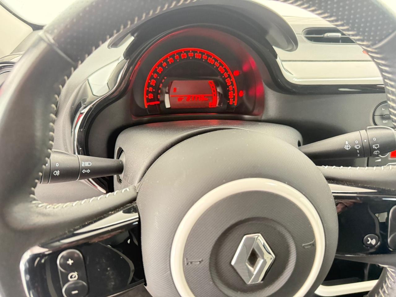 RENAULT TWINGO LIMITED 21.000 KM