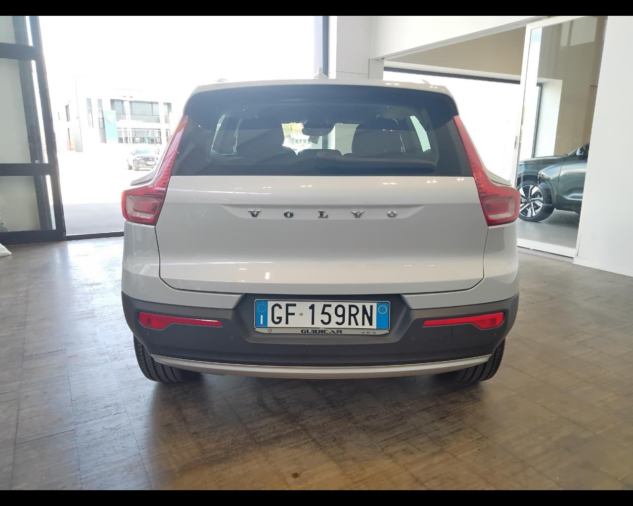 VOLVO XC40 - XC40 1.5 t2 Momentum Pro auto my21