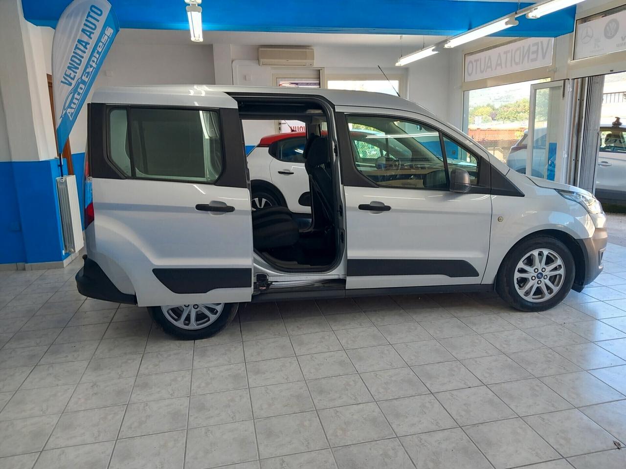 Ford Tourneo Connect 1.5 TDCi 120 CV anno 2019 km 125 mila