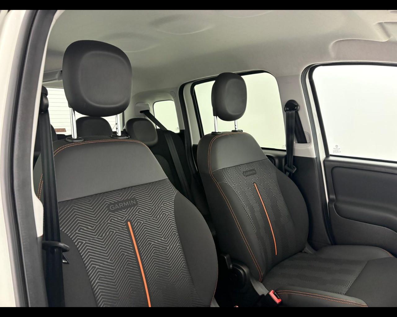 FIAT Panda 1.0 firefly hybrid Garmin s&s 70cv 5p.ti