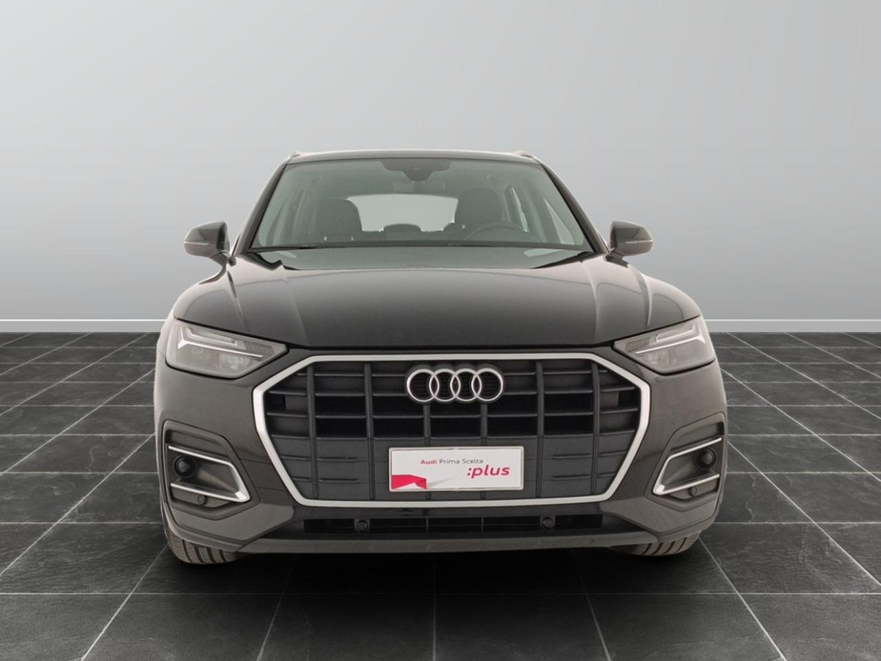 Audi Q5 35 2.0 tdi mhev 12v business s tronic
