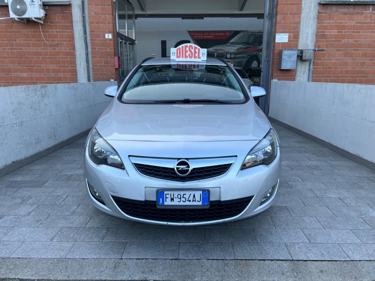 Opel Astra 1.7 CDTI 110CV Sports Tourer Cosmo