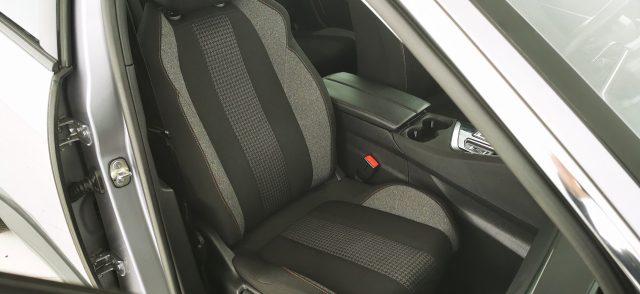 PEUGEOT 5008 BlueHDi 130 S&S EAT8 Active Business