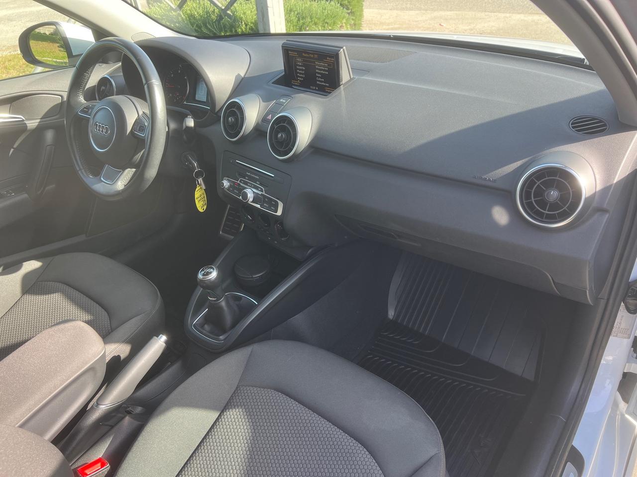 Audi A1 SPORTBACK 1.4TDI 90CV S-LINE-2017