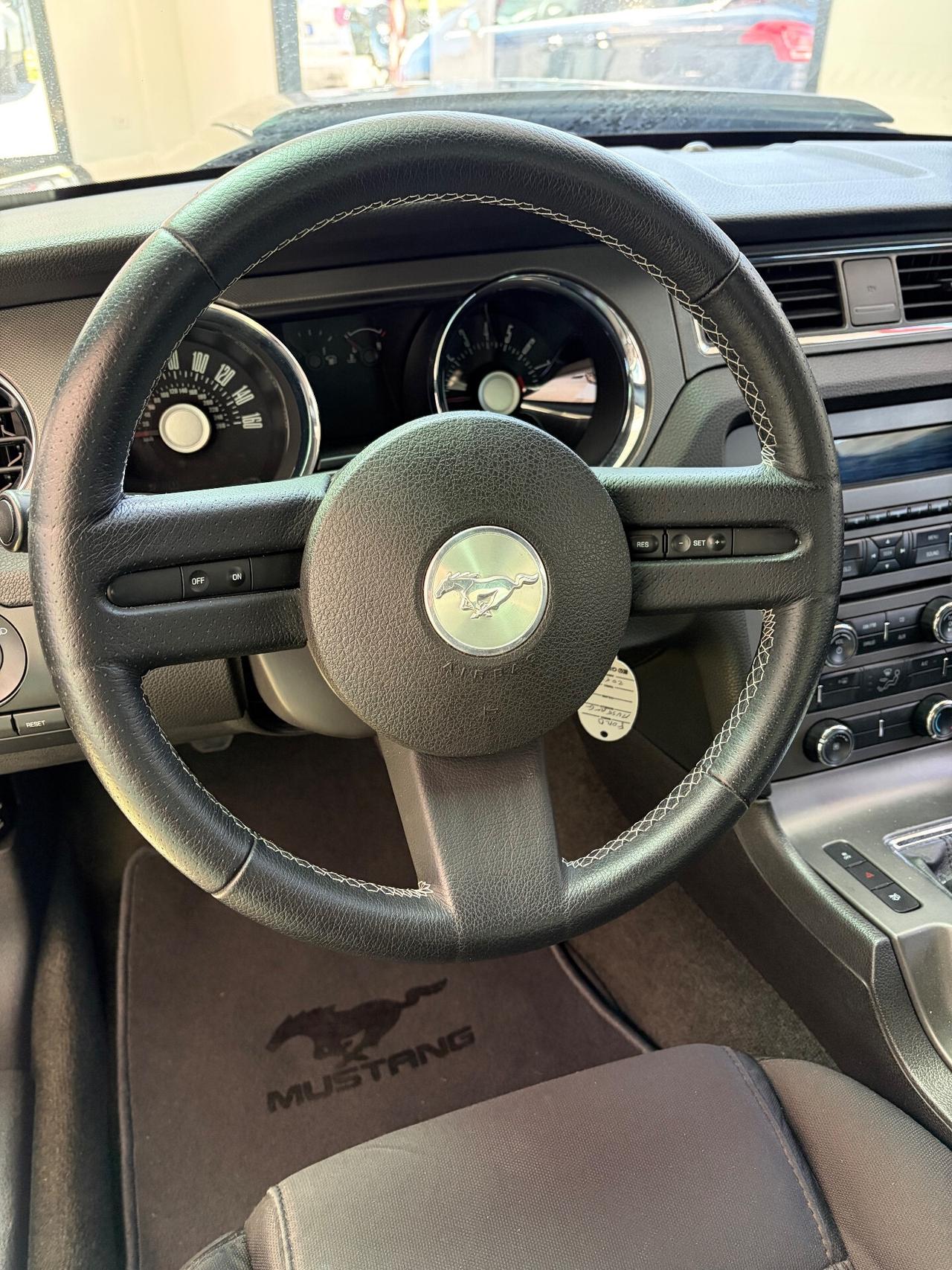 Ford Mustang Ford Mustang 3.7 V6 305Cv