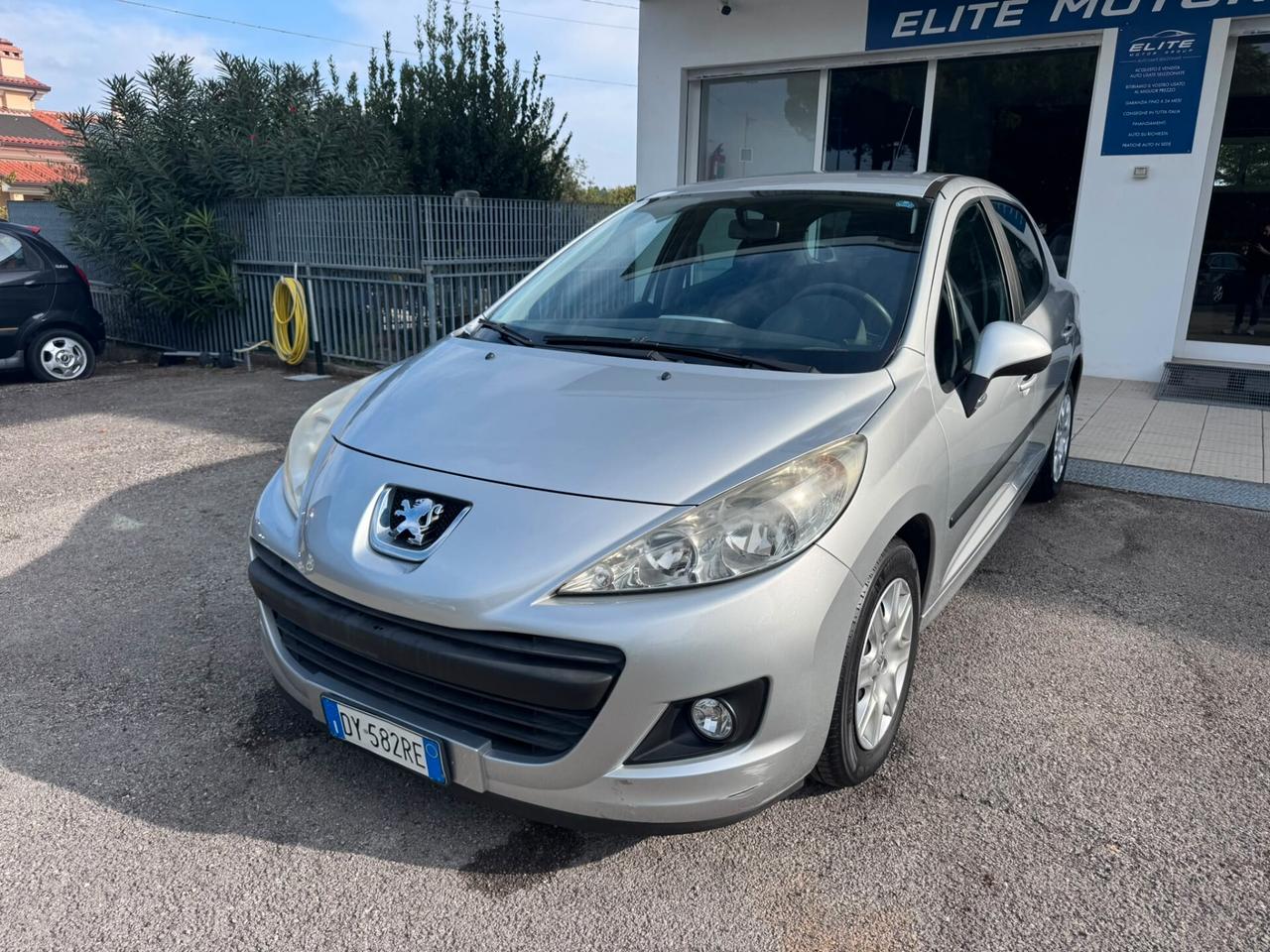 Peugeot 207 1.4 8V 75CV 5p. X Line