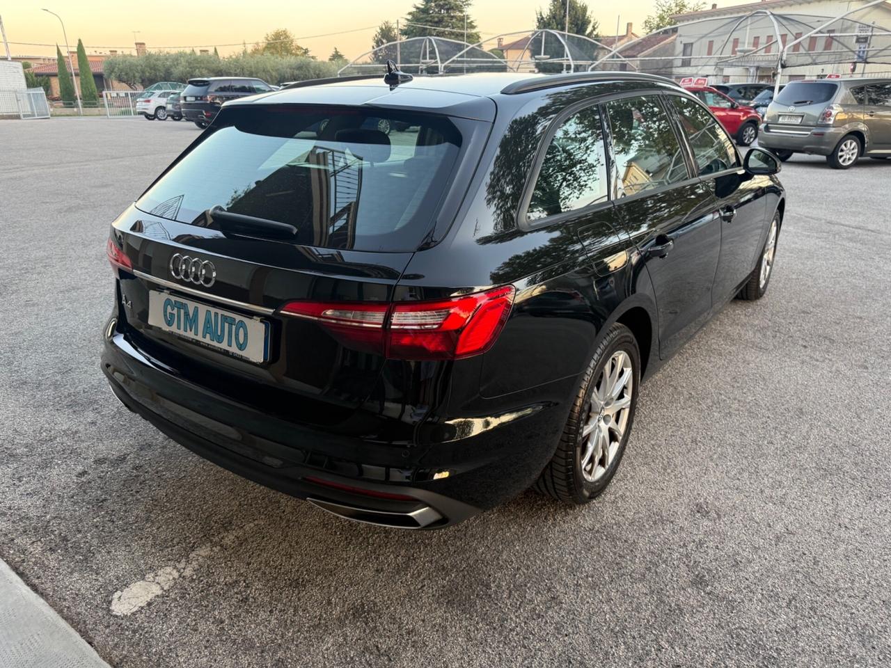 Audi A4 35 TDI/163 CV S tronic - Automatica