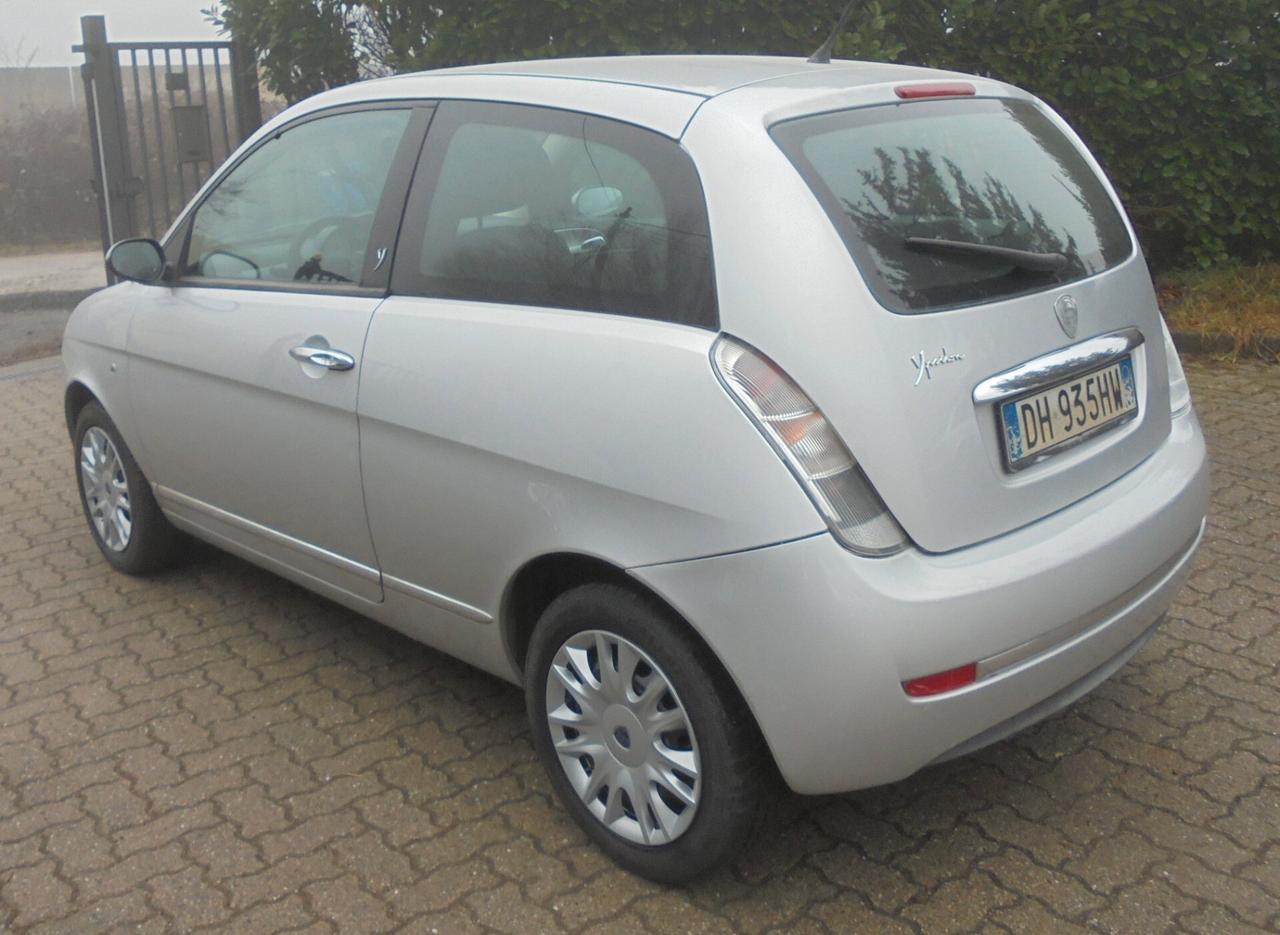 Lancia Ypsilon 1.2 Argento