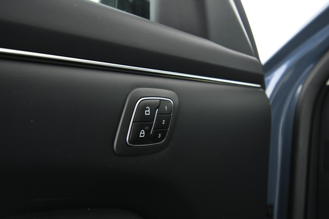 FORD Mustang Mach-e standard range rwd 269cv auto