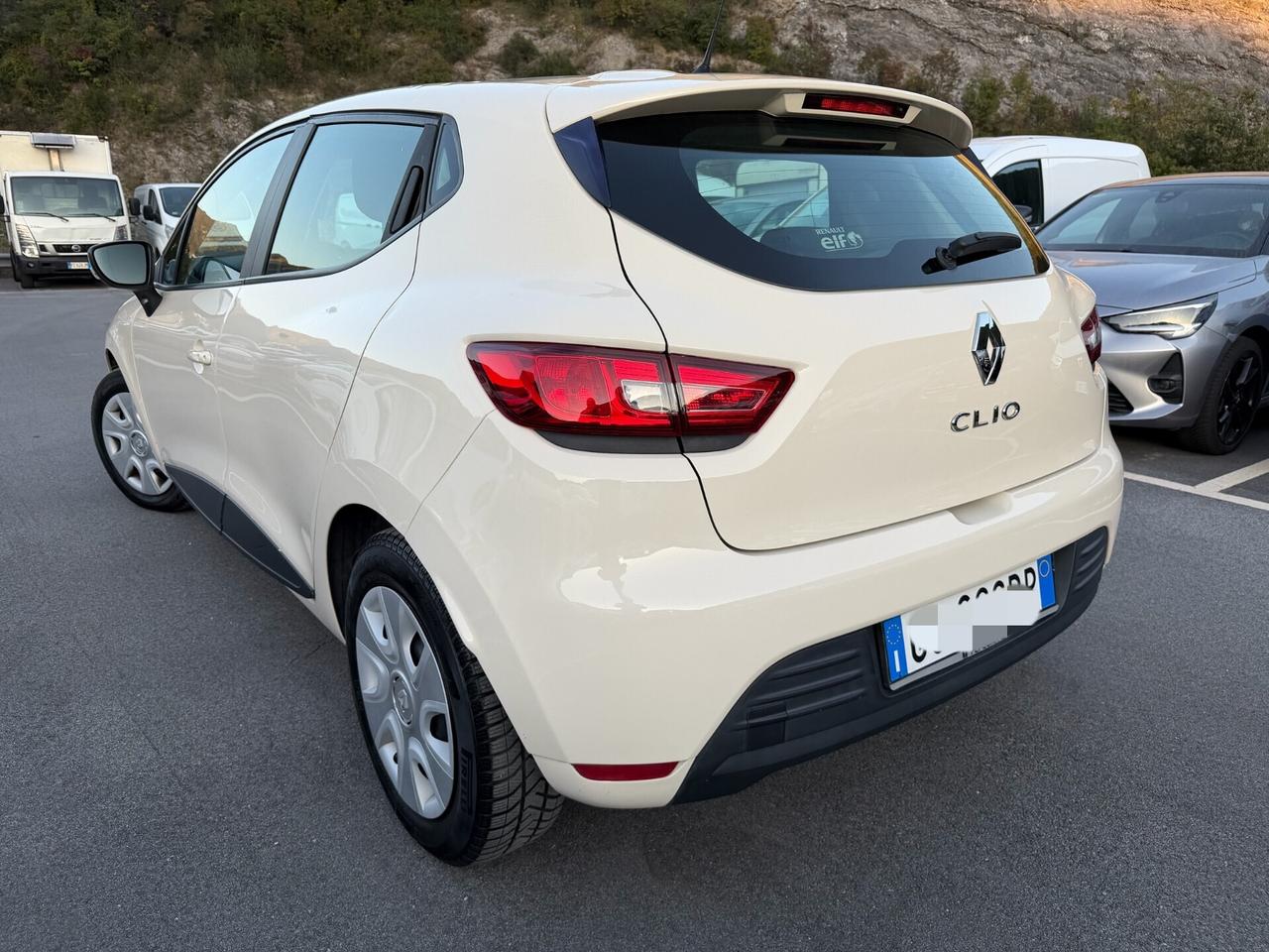 Renault Clio 1.2 75CV 5 porte / EURO 6 NEOPATENTATI