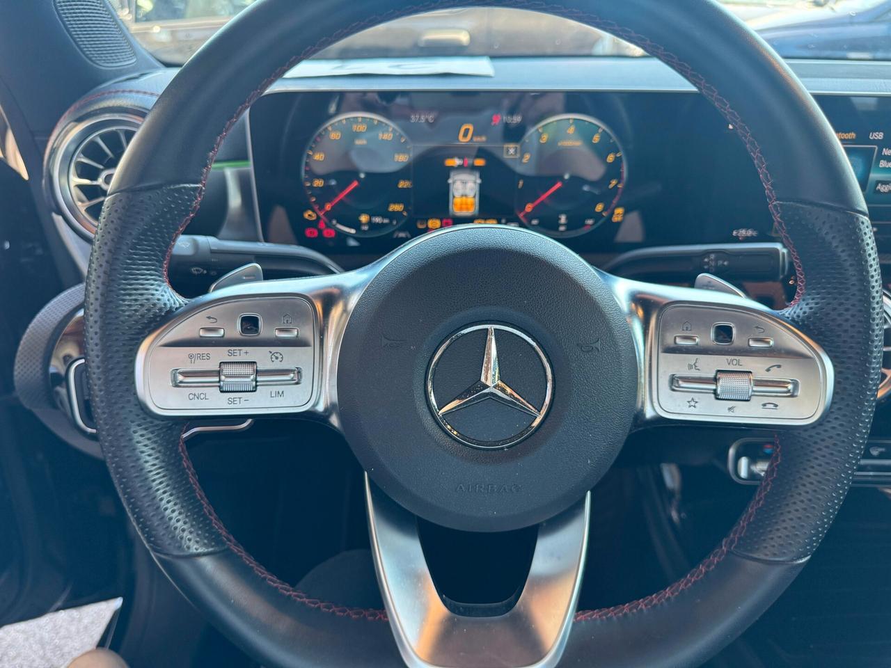 Mercedes-benz CLA 200 Automatic Sport