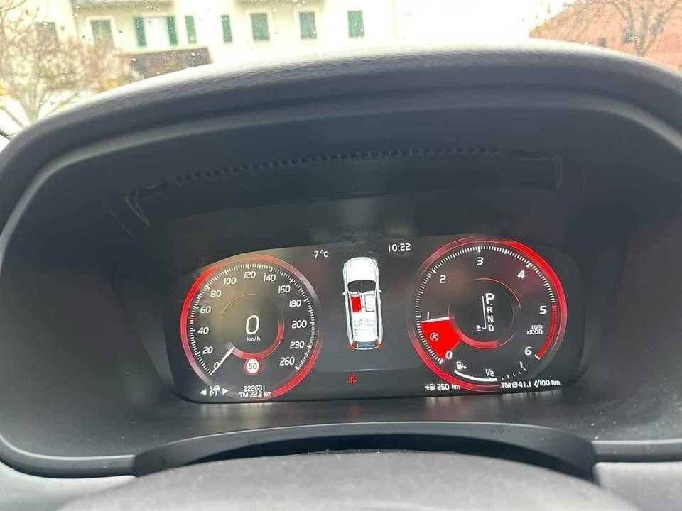 Volvo V90 D4 Business Plus