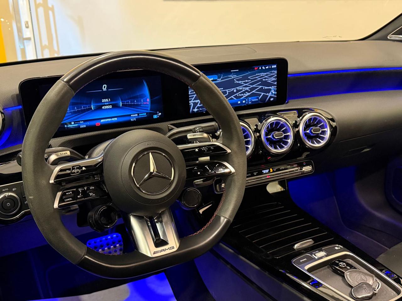 Mercedes-Benz A 35 AMG Premium Plus A 35 AMG #9654