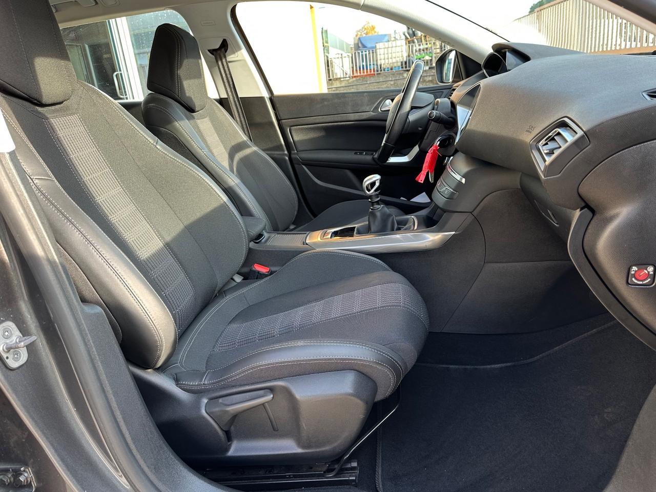 Peugeot 308 BlueHDi 130 S&S SW Active