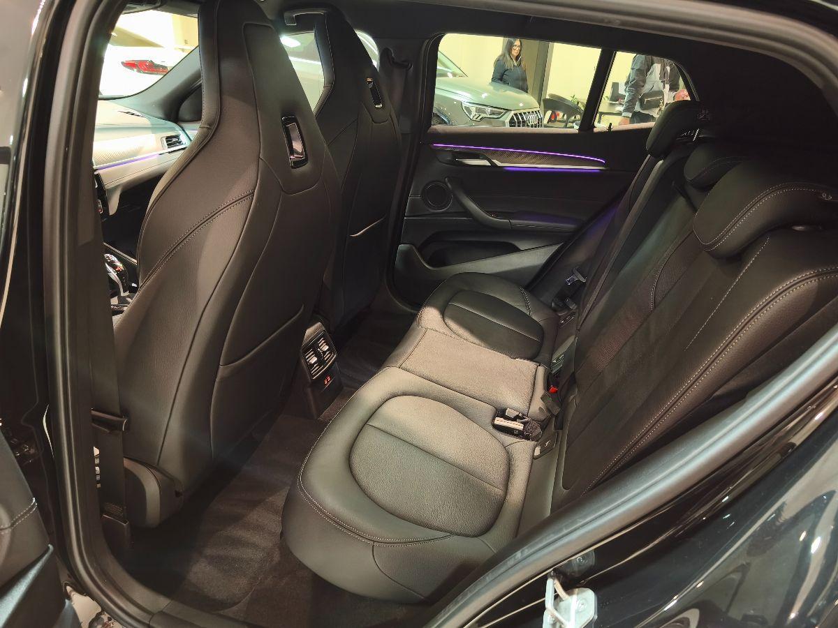 BMW X2 sDrive18d Edition M-SPORT Totalblack