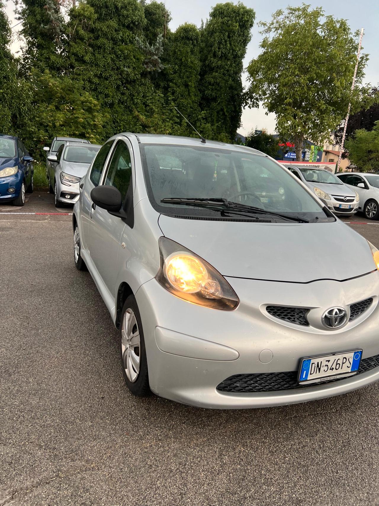 Toyota Aygo 1.0 12V VVT-i 5 porte