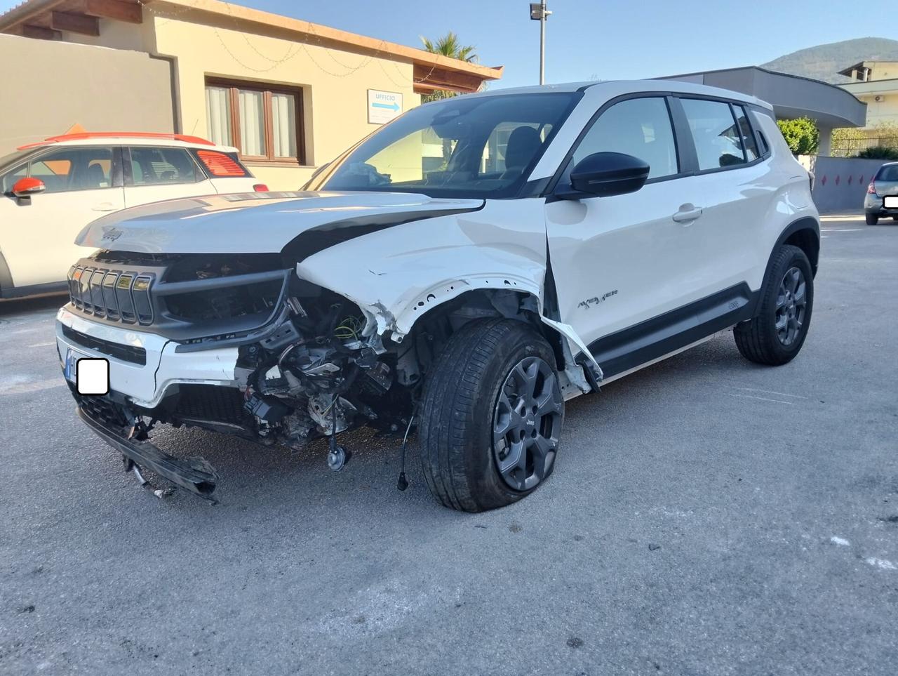 Jeep Avenger 1.2 Mhev 100cv 2026 SINISTRATA