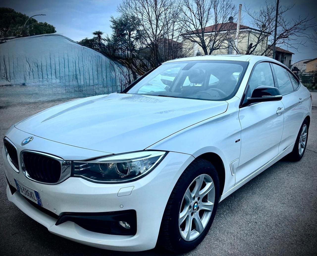 Bmw 3er Gran Turismo 320d xDrive Business Advantage aut.