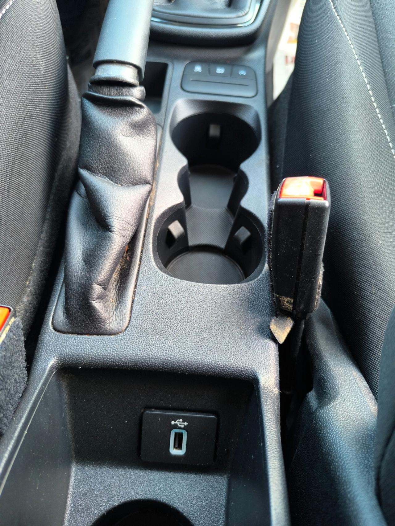 FORD FIESTA GPL CASA MADRE 11/2019 KM 95.000 1 PROPRIETARIO