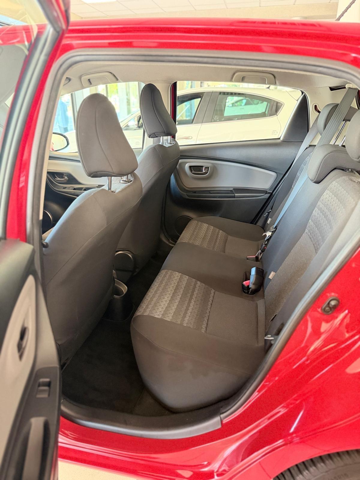 Toyota Yaris 1.0 5 porte Active