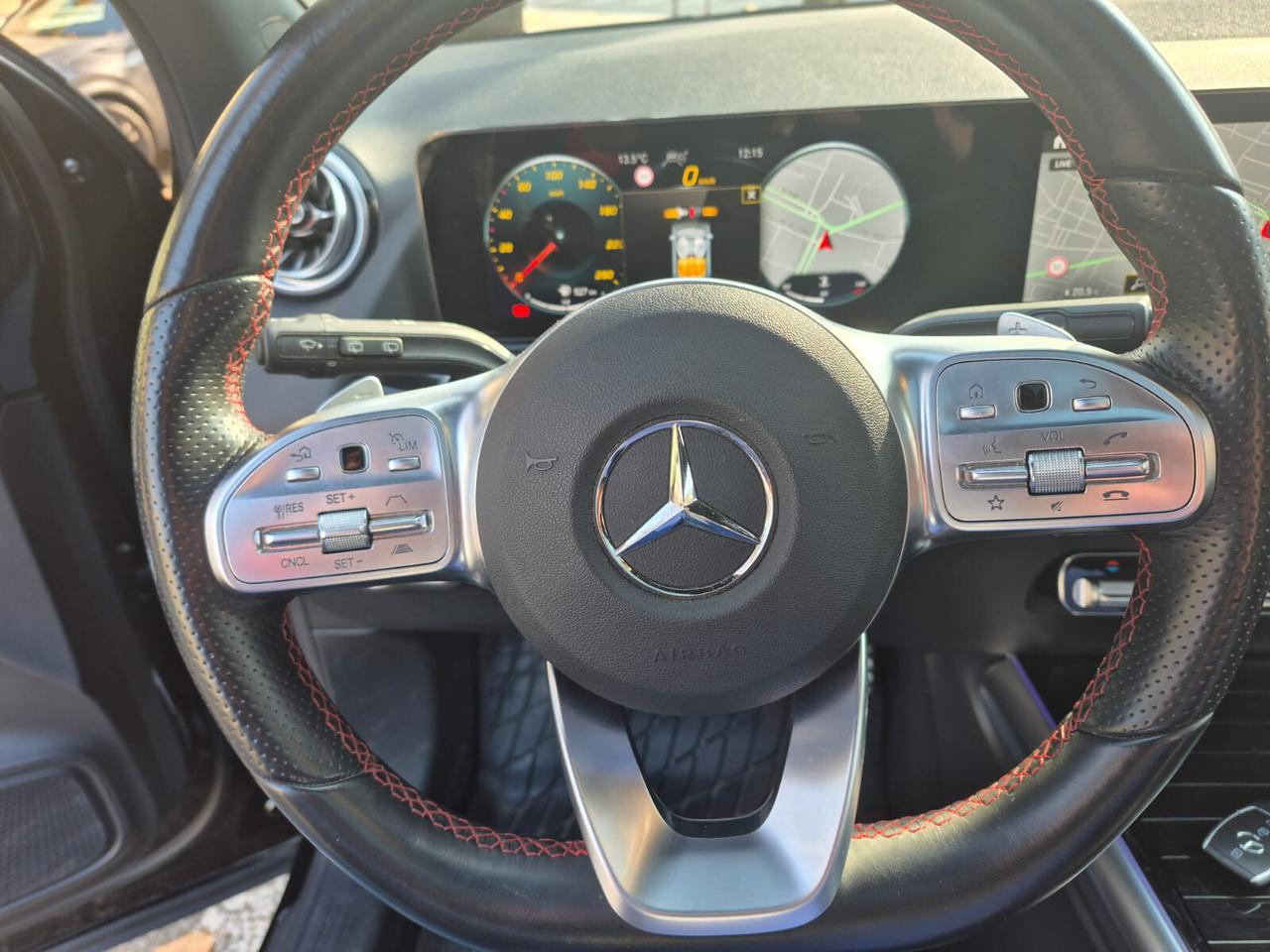 Mercedes GLA 200 Premium Pack AMG Night