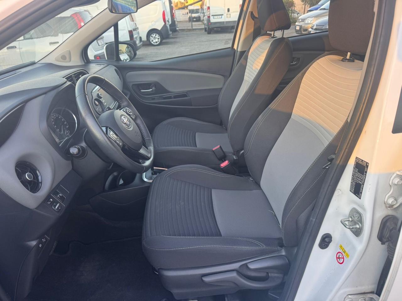 Toyota Yaris 1.5 Hybrid 5 porte Active