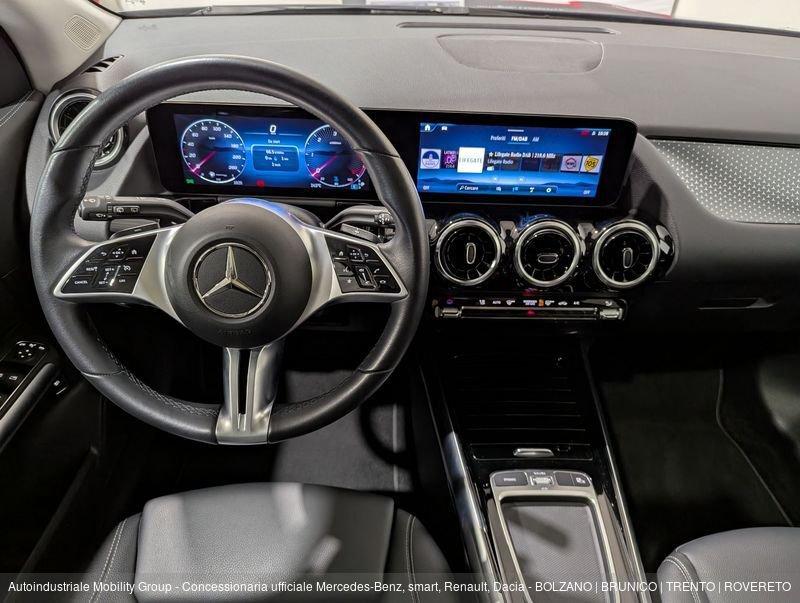 Mercedes-Benz GLA 180 D SPORT AUTOMATIC ''NEOPATENTATI''