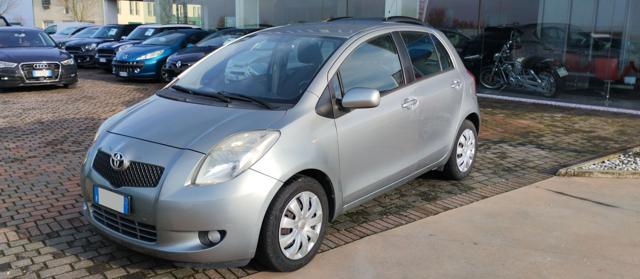 TOYOTA Yaris 1.3 5 porte Sol cambio automatico