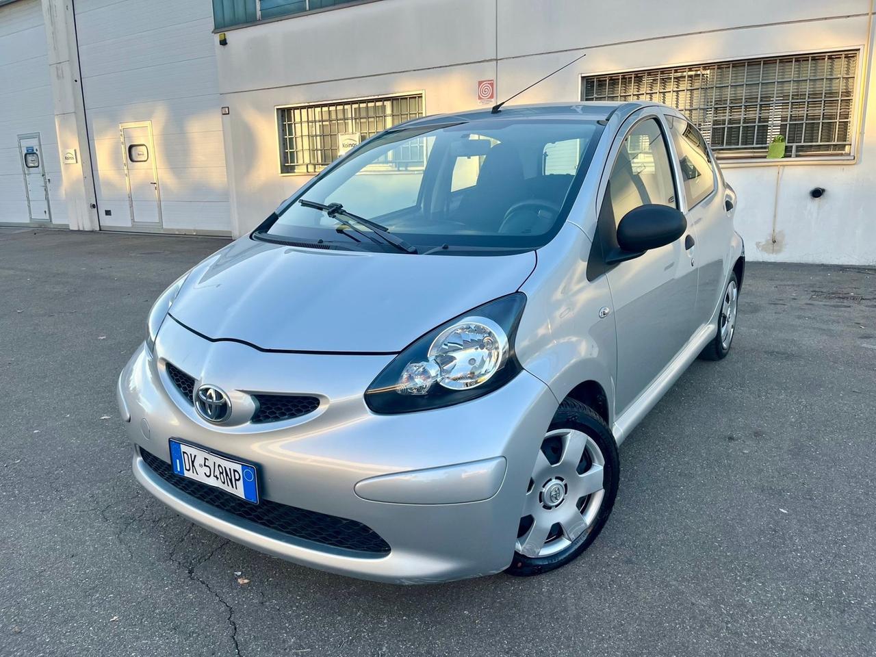 Toyota Aygo 1.0benz 2007 74.000km per neopatentati