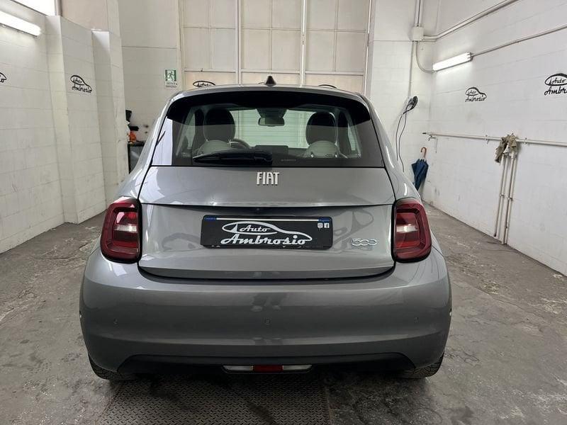 FIAT 500 500e Berlina 42 kWh La Prima TUA DA 149,00 EURO AL MESE