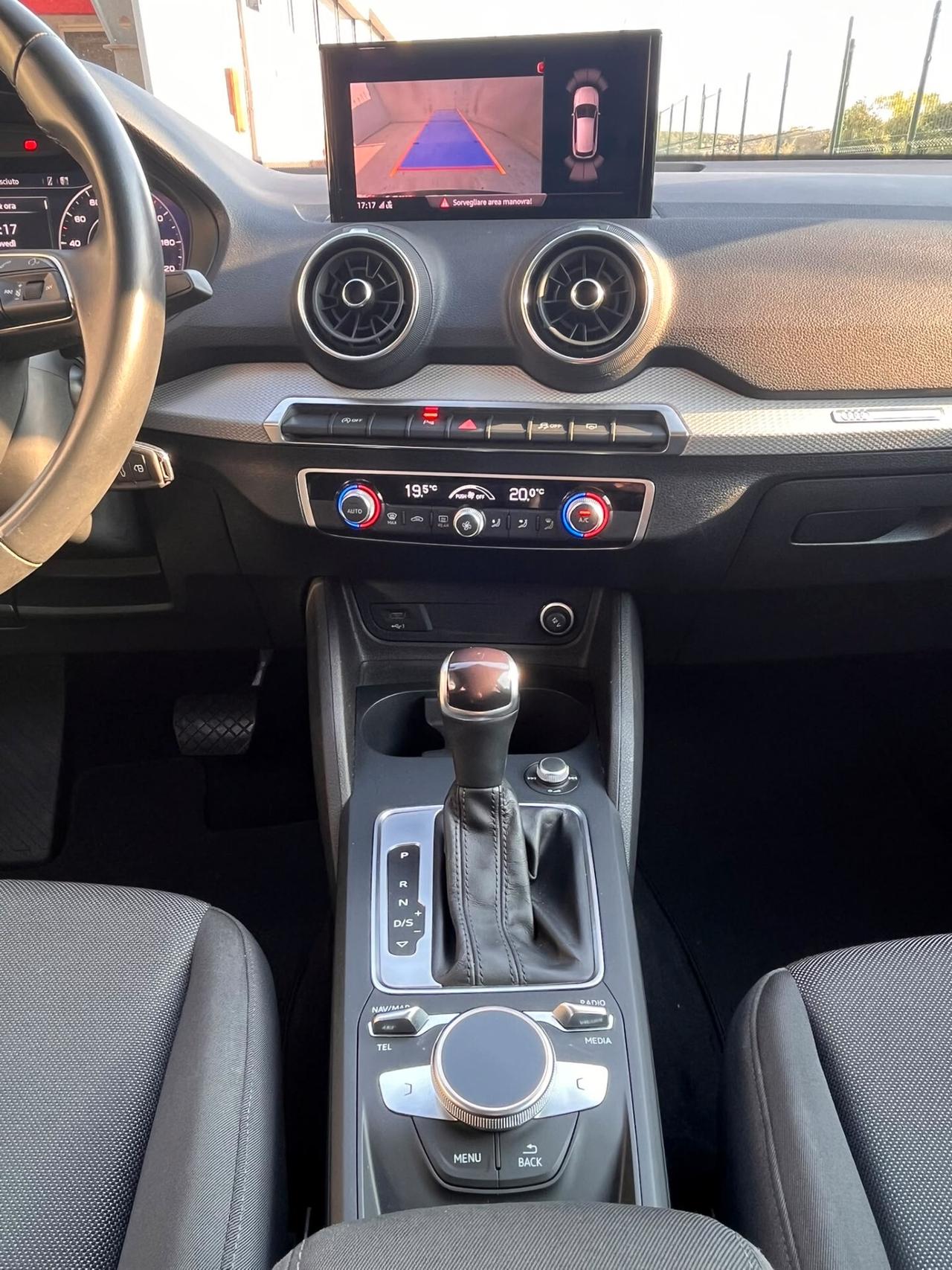 Audi Q2 30 TDI S tronic Business