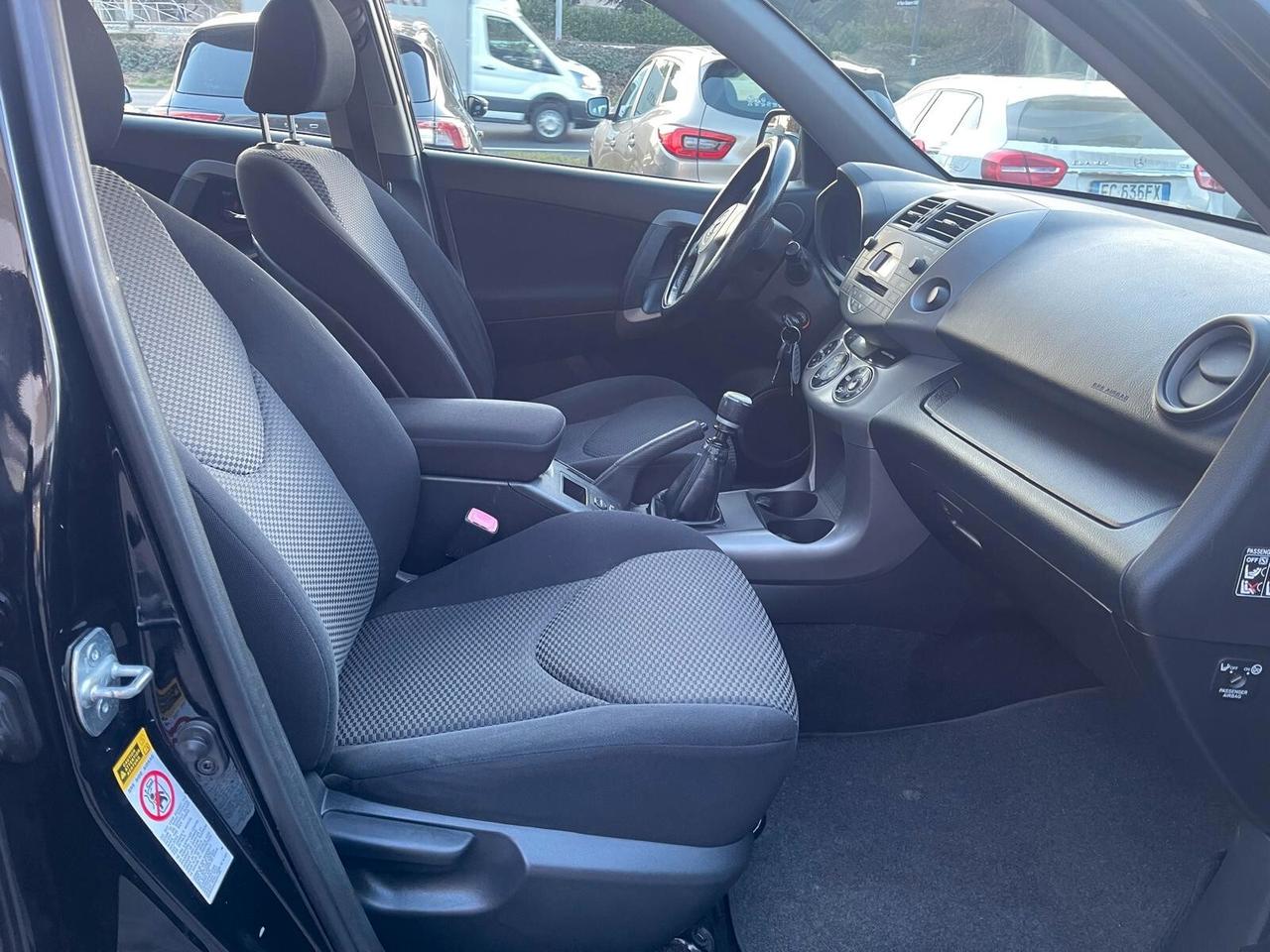 Toyota RAV 4 RAV4 2.2 D-4D 136 CV Sol