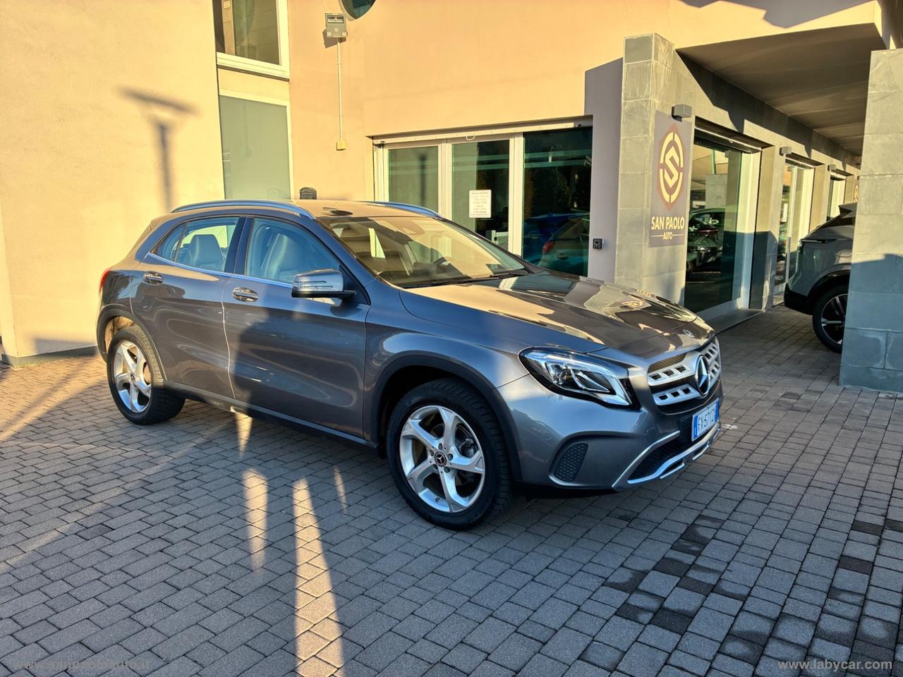 MERCEDES-BENZ GLA 220 Automatic 4Matic Sport