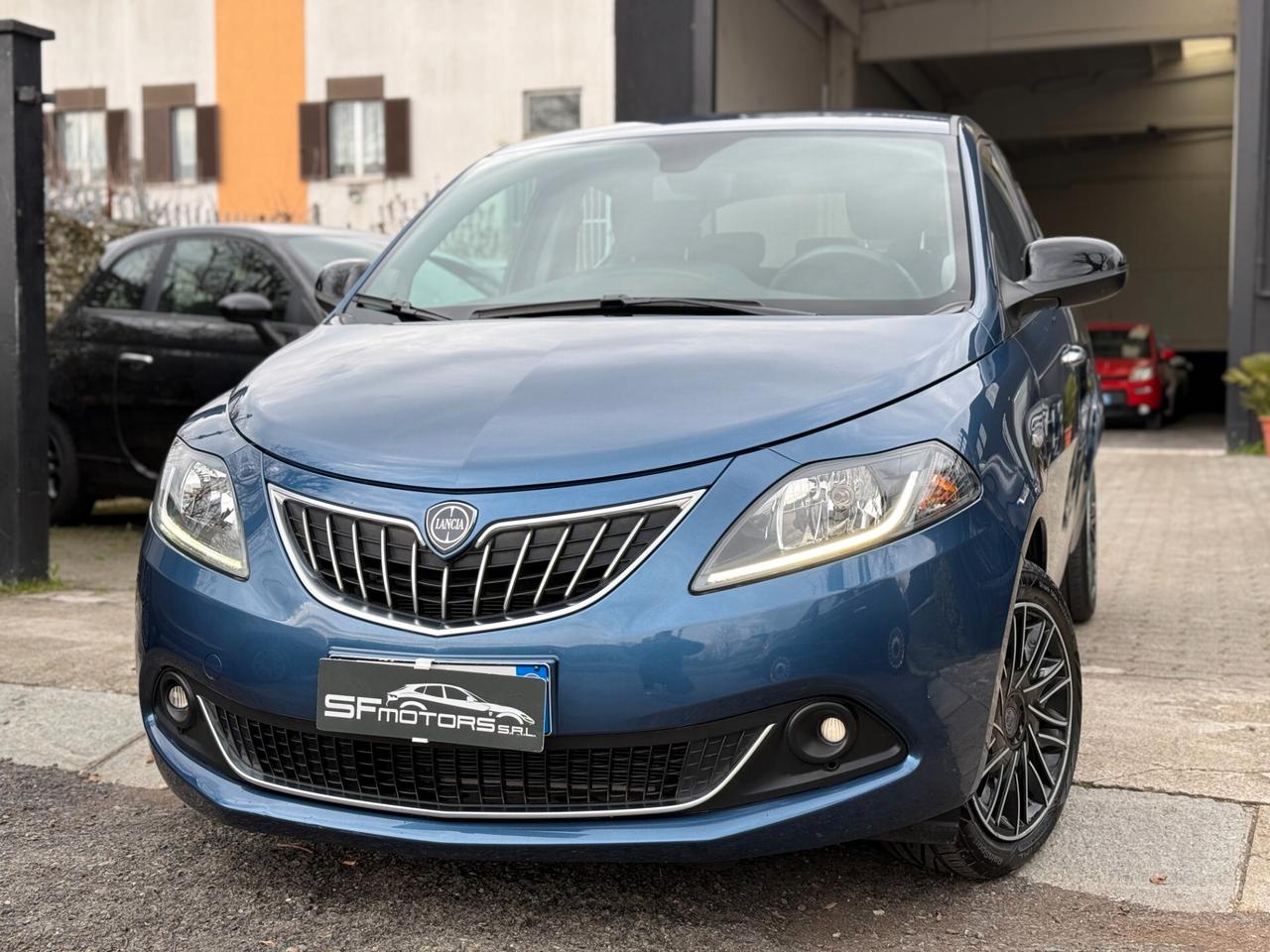 Lancia Ypsilon 1.0 FireFly 5 porte S&S Hybrid Ecochic Gold