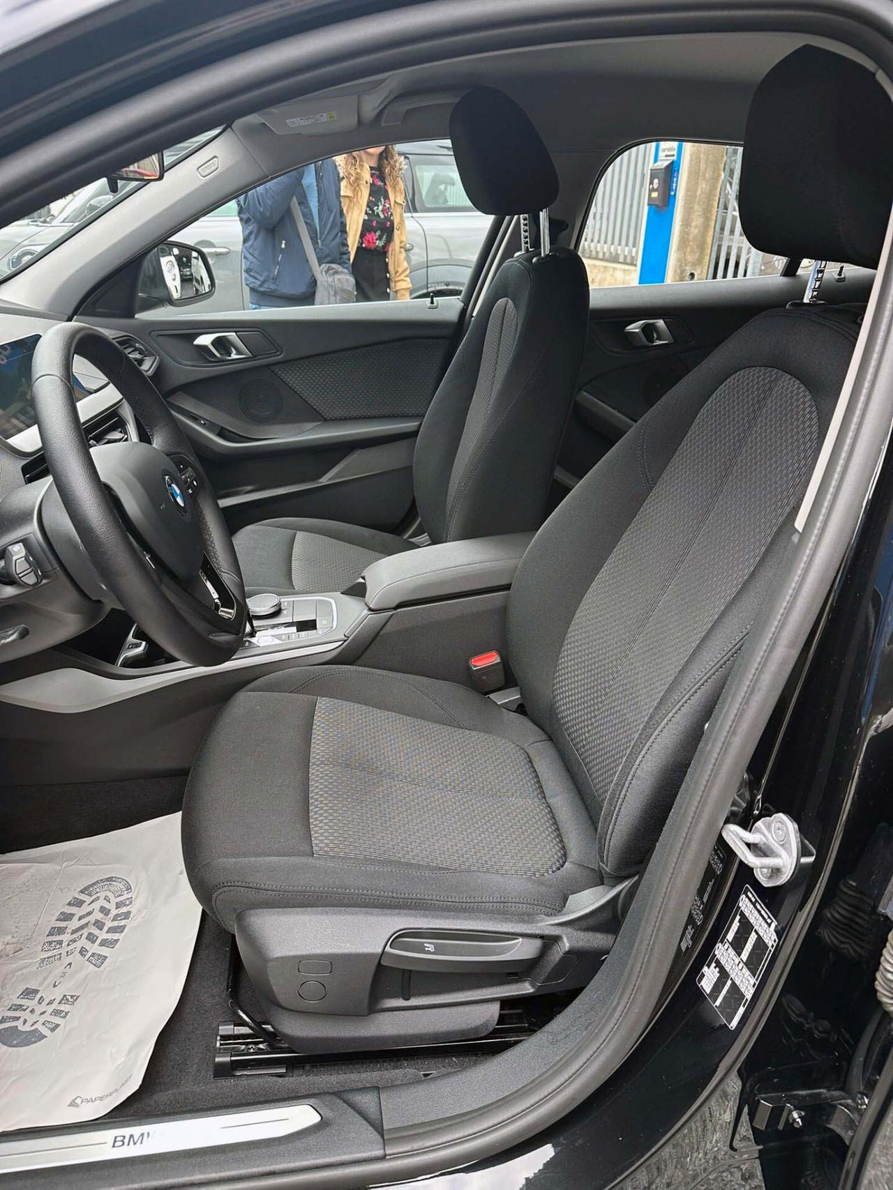 Bmw 116d 5p. Business Advantage 1.5 Automatica Navi Led Camera Virtual Cokpit Unico Prorietario Fatturabile