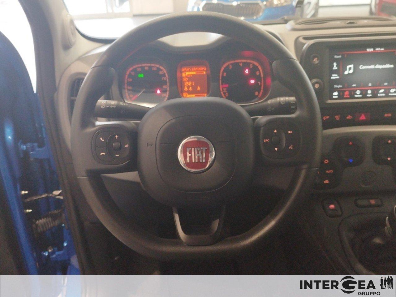 FIAT Panda 1.0 firefly hybrid City Cross s